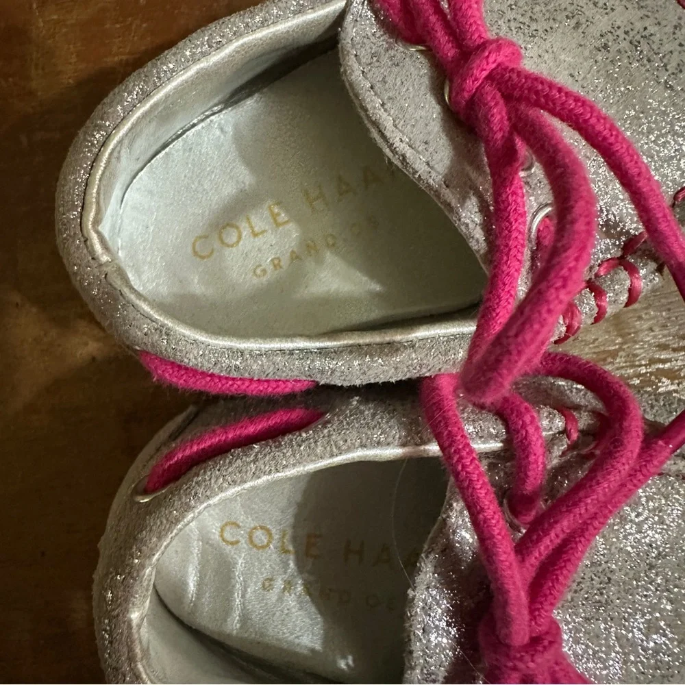 Cole Haan Toddler Girls Size 1 Shoes Silver Glittery‎ Loafers/Pink Shoestrings